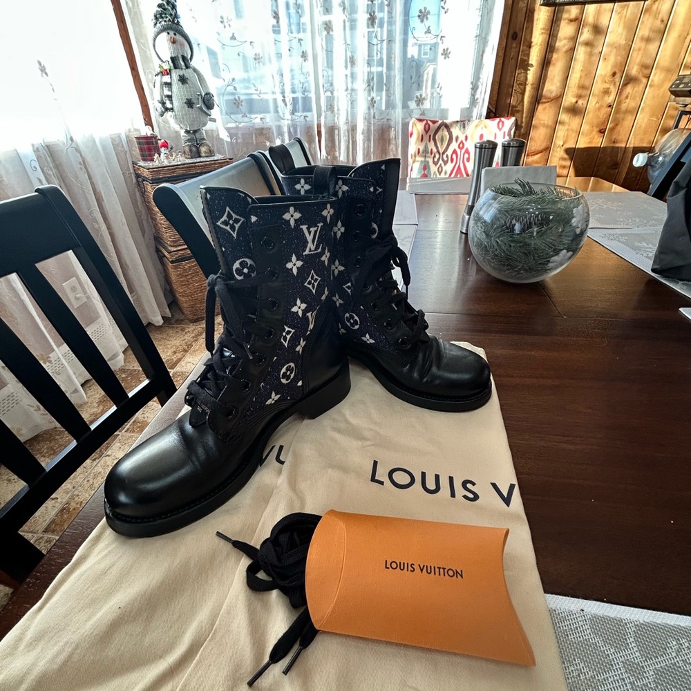 Louis Vuitton Blue  and Black Ranger Combat Boots - Picture 7 of 14
